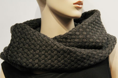 img/products/accessories/scarves/NW876CHARCOAL.jpg