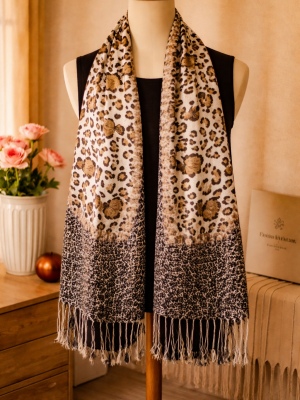 img/products/accessories/scarves/xPA882-6-BRN_900.jpg