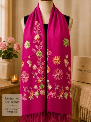 img/products/accessories/scarves/xPA886-1-FUS_900.jpg