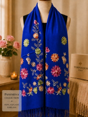 img/products/accessories/scarves/xPA886-1-ROY_900.jpg