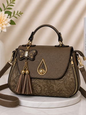 img/products/handbags/xHBJE6219-KHA_900.jpeg