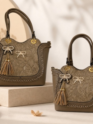 img/products/handbags/xHBT0630-KHA_900.jpeg