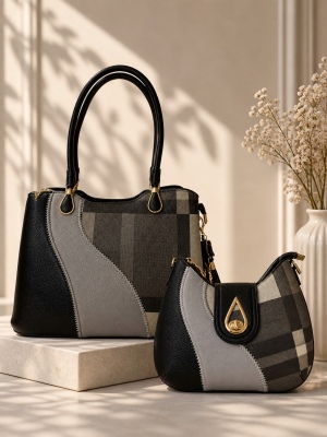 img/products/handbags/xHBT1590-1-BLK_900.jpeg